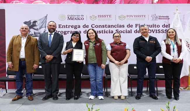 La Vocal Ejecutiva del Fondo de la Vivienda, Jabnely Maldonado, otorgó el documento que devuelve la tranquilidad a las y los trabajadores al servicio del Estado, como parte del Programa de Justicia Social