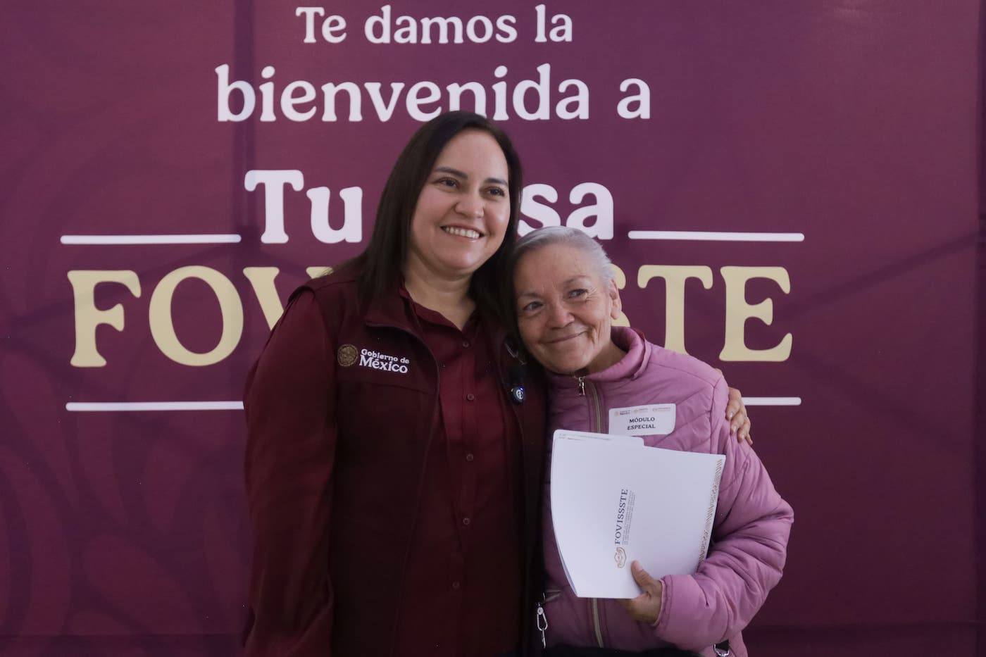 Con esta entrega, 600 familias ahora tienen certeza jurídica sobre la posesión de su patrimonio