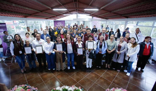 En el evento, la titular del Fovissste otorgó casi un centenar de Constancias de Finiquito a familias de Tlaxcala, con lo que se libera por completo su crédito hipotecario