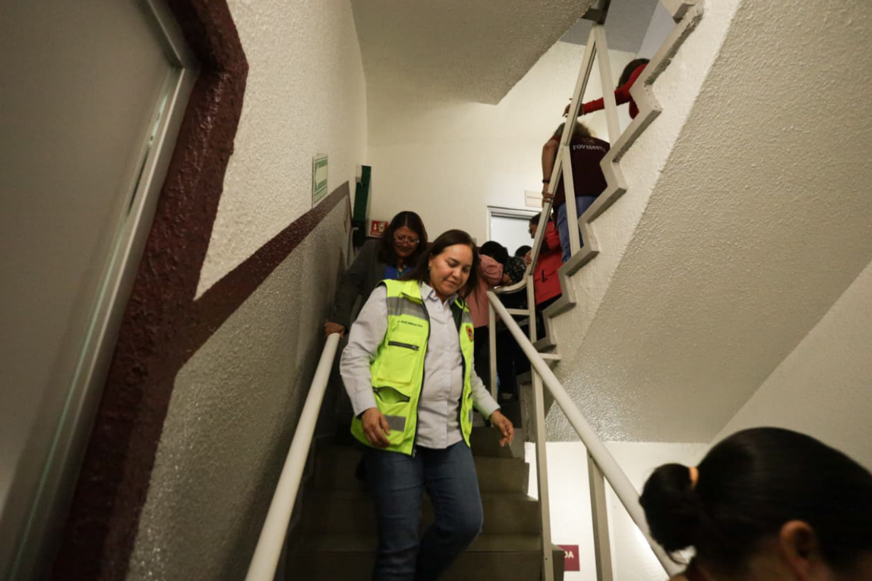 FOVISSSTE suma esfuerzos en materia de protección civil; participa en el Segundo Simulacro Nacional