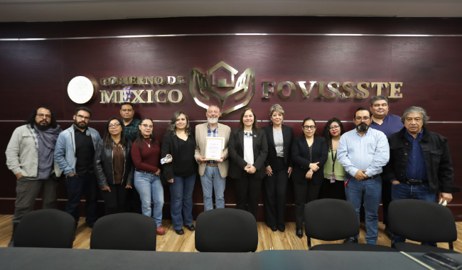 El señor César Gómez recibió su constancia de finiquito, con lo que tiene certeza sobre su patrimonio